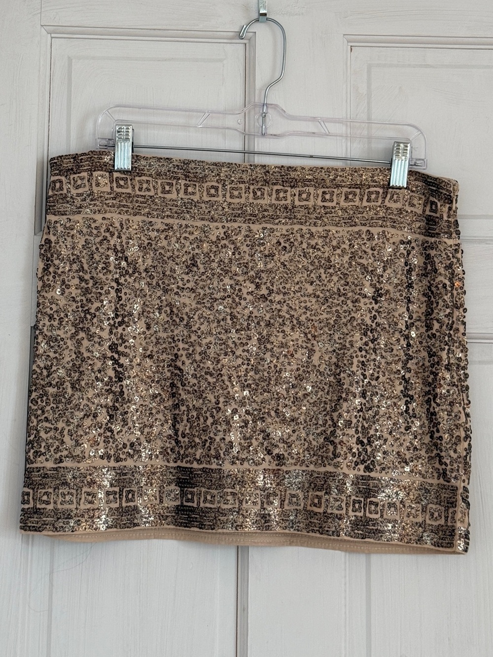 EXPRESS Women’s Gold Sequin Patterned Waistband & Hem Mini Skirt Size M